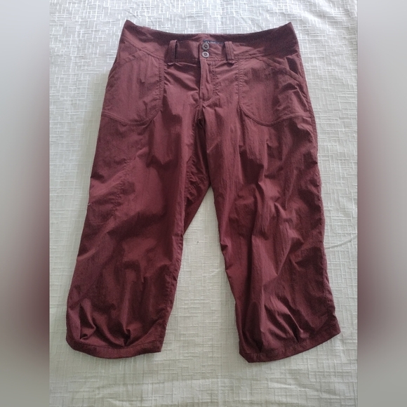 Arc'teryx Women's Pants Size 6  Capri Crop Pants Hiking Nylon Rust Red NWOT - Picture 1 of 11